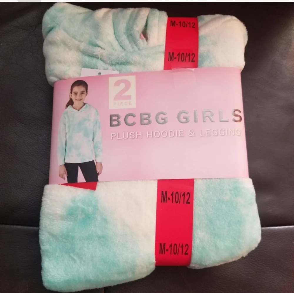 BCBG questions leave